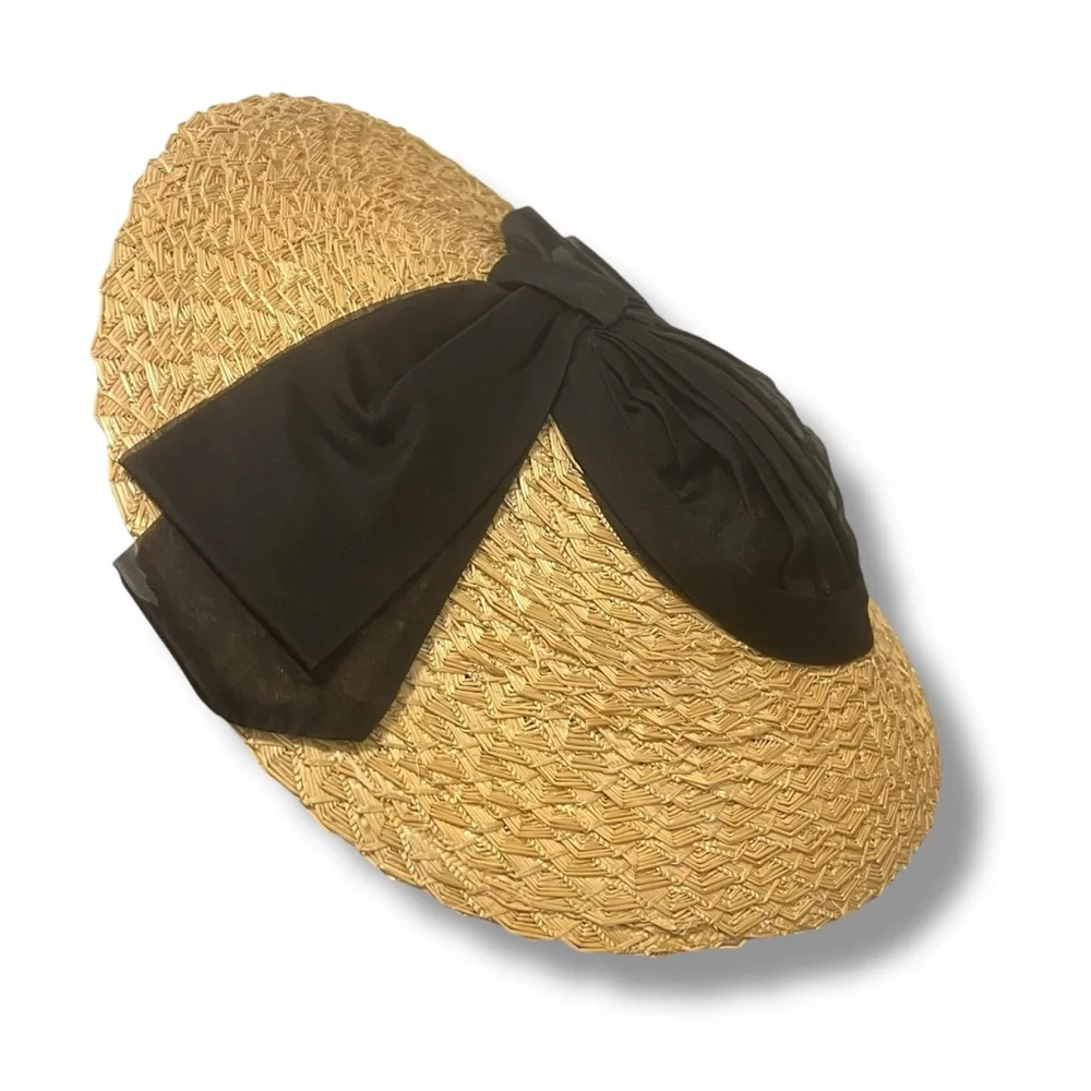 Vintage Doris Designed Famous-Barr Wide Brim Percher Straw Hat w/ Black Bow - Picture 4 of 10